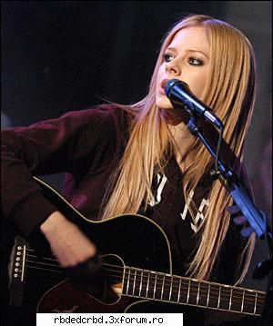 AVRIL LAVIGNE - anahi_dulce - ALTE TRUPE/VEDETE/CANTARETI