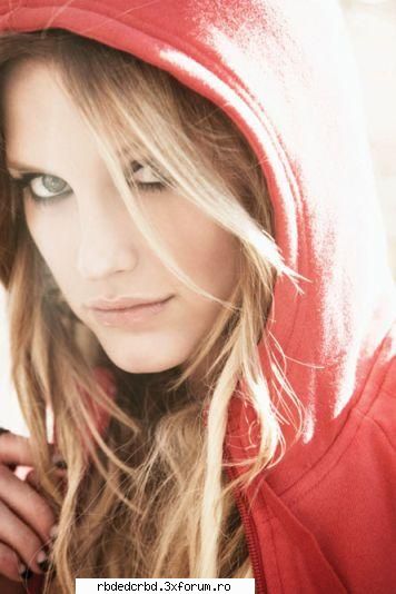 Ashley Simpson - anahi_dulce - ALTE TRUPE/VEDETE/CANTARETI