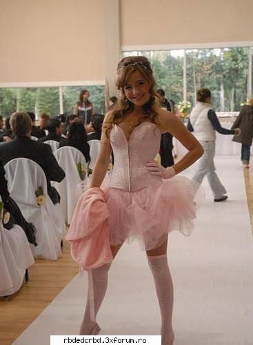 BRENDA ASNICAR - anahi_dulce - ALTE TRUPE/VEDETE/CANTARETI