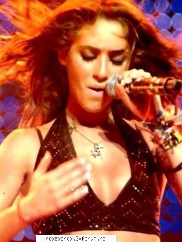 MICROFONUL LUI ANAHI - anahi_dulce - ANAHI