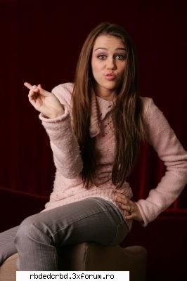 MILEY CIRUS - stefy-princess - ALTE TRUPE/VEDETE/CANTARETI
