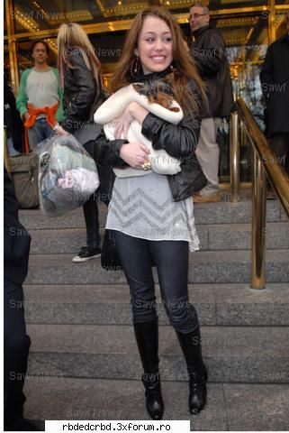 MILEY CIRUS - stefy-princess - ALTE TRUPE/VEDETE/CANTARETI