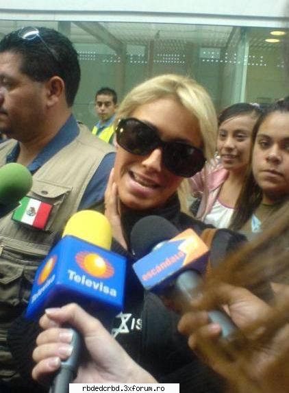 POZE - K!tty_G!rl - ANAHI