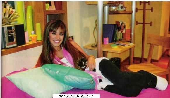 POZE - *BaRbIe GiRl* - ANAHI