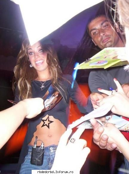 POZE - K!tty_G!rl - ANAHI
