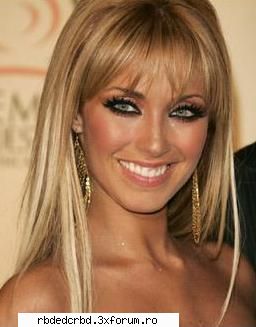 POZE - K!tty_G!rl - ANAHI