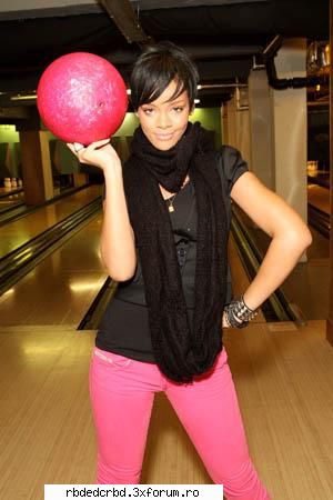 RIHANNA - stefy-princess - ALTE TRUPE/VEDETE/CANTARETI