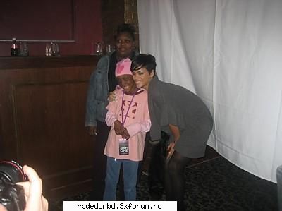 RIHANNA - stefy-princess - ALTE TRUPE/VEDETE/CANTARETI