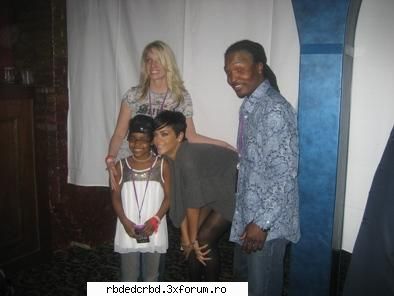 RIHANNA - stefy-princess - ALTE TRUPE/VEDETE/CANTARETI