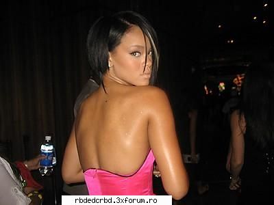RIHANNA - stefy-princess - ALTE TRUPE/VEDETE/CANTARETI