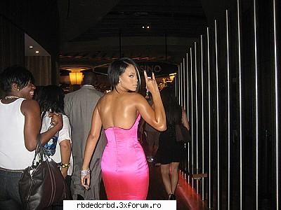 RIHANNA - stefy-princess - ALTE TRUPE/VEDETE/CANTARETI