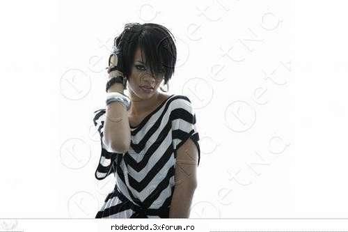 RIHANNA - anahi_dulce - ALTE TRUPE/VEDETE/CANTARETI