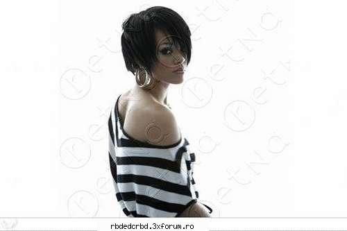 RIHANNA - anahi_dulce - ALTE TRUPE/VEDETE/CANTARETI