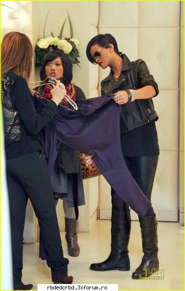 RIHANNA - stefy-princess - ALTE TRUPE/VEDETE/CANTARETI