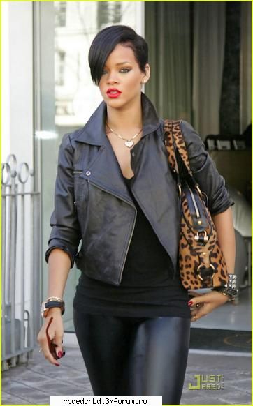 RIHANNA - stefy-princess - ALTE TRUPE/VEDETE/CANTARETI