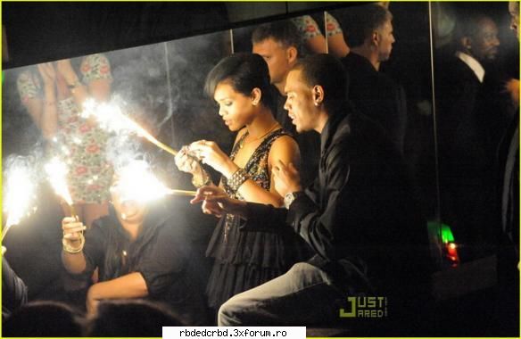 RIHANNA - stefy-princess - ALTE TRUPE/VEDETE/CANTARETI