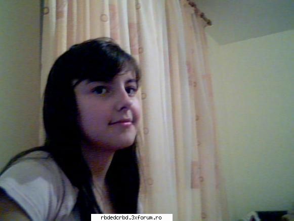 SALL!SUNT NOUA! - sal eu sunt noua pe aici.sunt raluca din suceava - WELCOME