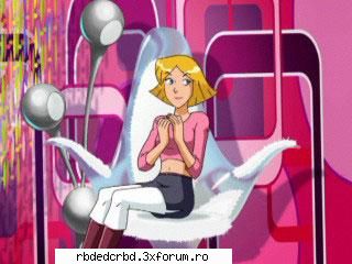 TOTALLY SPIES - Clover clover e cea mai moderna din grup.pentru - Arhiva