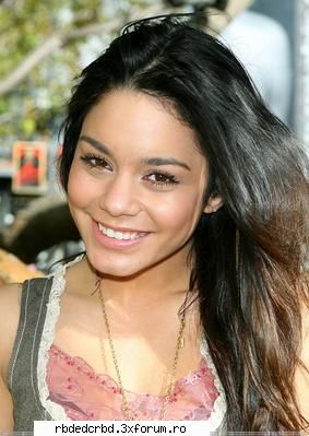 VANESSA HUDGENS - stefy-princess - ALTE TRUPE/VEDETE/CANTARETI