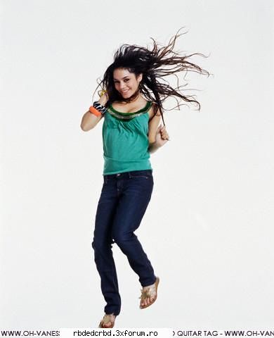 VANESSA HUDGENS - stefy-princess - ALTE TRUPE/VEDETE/CANTARETI