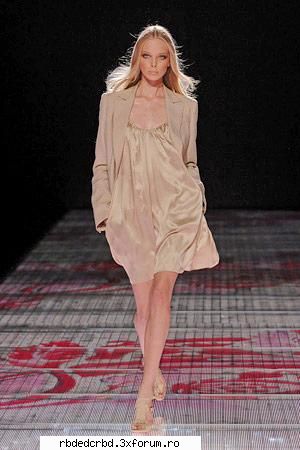 VERSACE - anahi_dulce - Arhiva