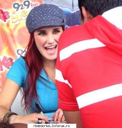 comentarii haioase ptr poze cu rbd. - anahi_dulce - CAFENEA