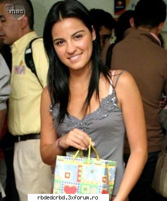 comentarii haioase ptr poze rbd. sol ela riva trebui sai arat lui guido cadoul asta scump armani tinker bell-administrator